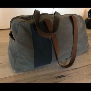 Everlane Weekender Duffel Bag